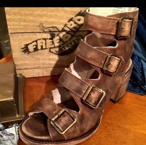 Freebird by Steven quail sandals